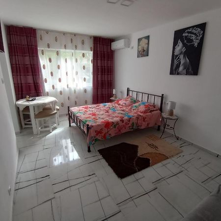 Apartament IAZMI Băile Herculane Exterior foto