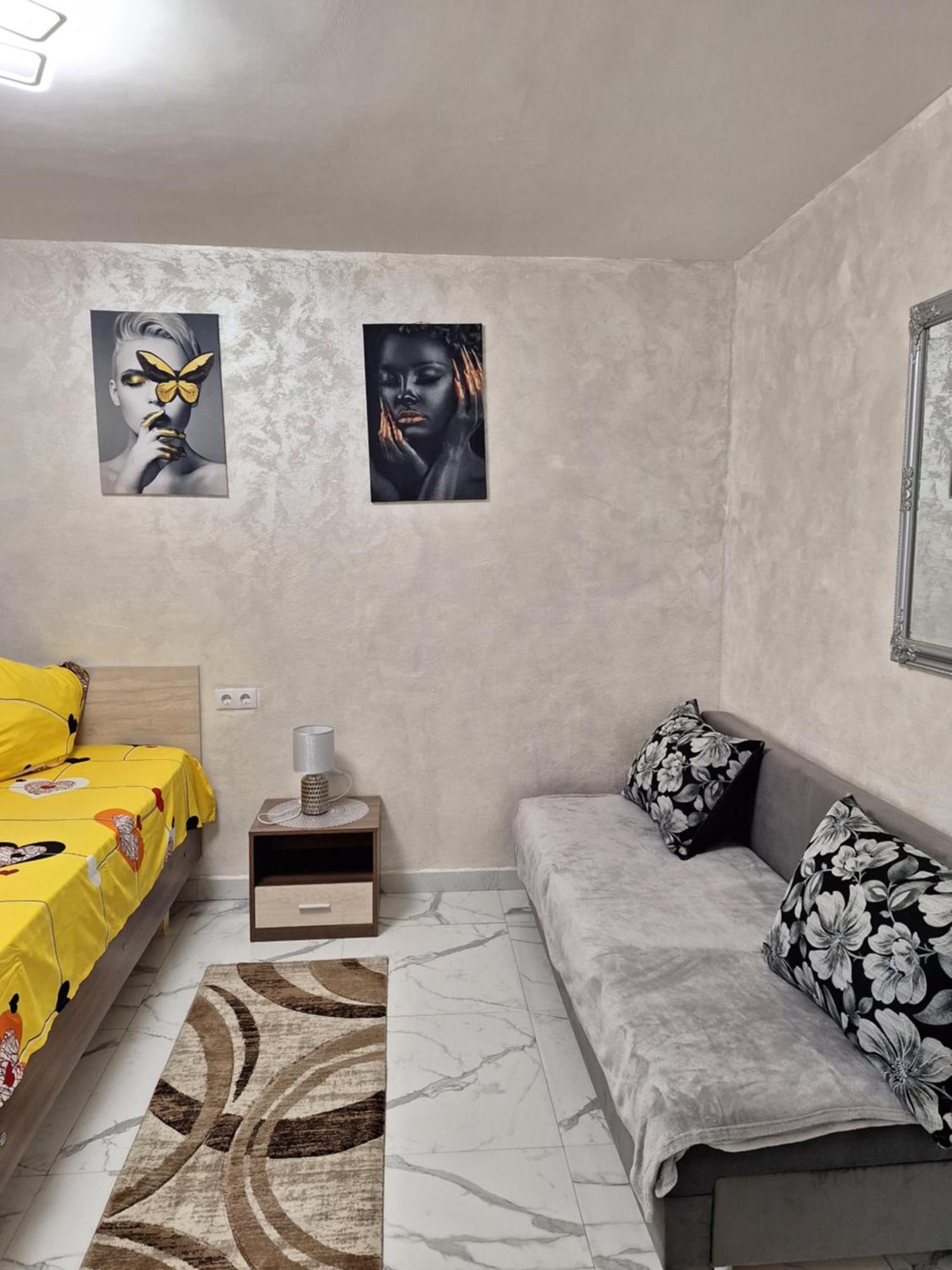Apartament IAZMI Băile Herculane Exterior foto